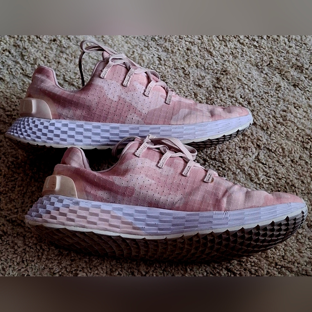 Women's Size 7.5 NoBull pink tie dyed athletic shoes
